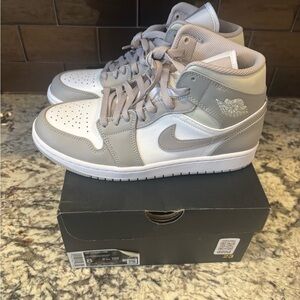 Nike Air Jordan (Brand New) 1 Mid in Gray and White